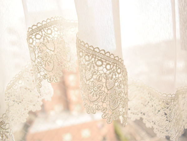 【マンション・ラボ】カーテンの選び方、インテリアの達人が教える秘訣で理想の空間を実現!